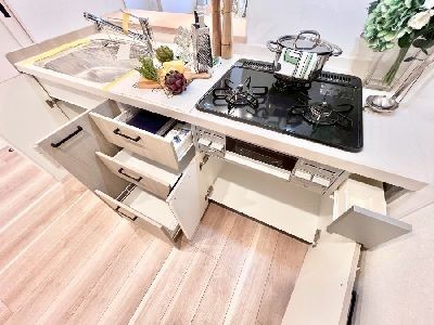 apartment 埼玉県さいたま市浦和区神明２丁目12-10