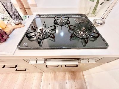apartment 埼玉県さいたま市浦和区神明２丁目12-10