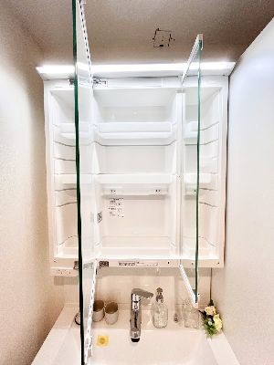 apartment 埼玉県さいたま市浦和区神明２丁目12-10
