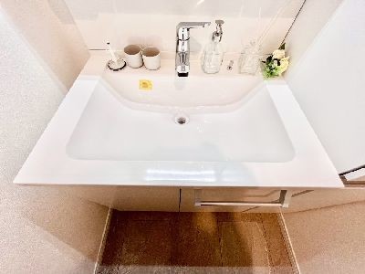 apartment 埼玉県さいたま市浦和区神明２丁目12-10