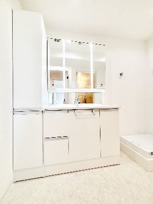 apartment 埼玉県さいたま市浦和区神明２丁目12-10