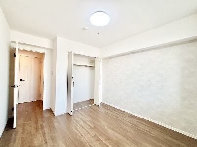 apartment 埼玉県さいたま市浦和区神明２丁目12-10