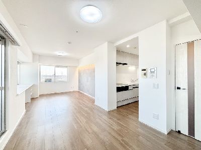 apartment 埼玉県さいたま市浦和区神明２丁目12-10