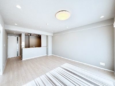 apartment 埼玉県さいたま市浦和区神明２丁目12-10