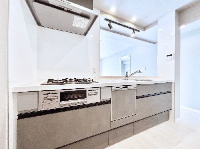 apartment 埼玉県さいたま市浦和区神明２丁目12-10
