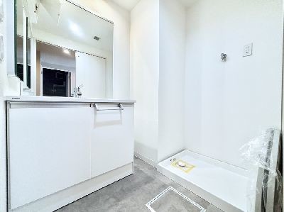 apartment 埼玉県さいたま市浦和区神明２丁目12-10