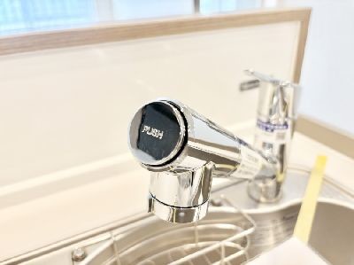 apartment 埼玉県さいたま市浦和区神明２丁目12-10