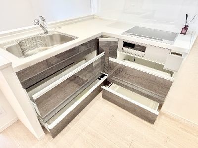 apartment 埼玉県さいたま市浦和区神明２丁目12-10