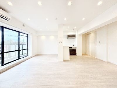 apartment 埼玉県さいたま市浦和区神明２丁目12-10