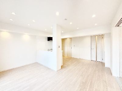 apartment 埼玉県さいたま市浦和区神明２丁目12-10