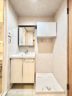 apartment 埼玉県さいたま市浦和区神明２丁目12-10