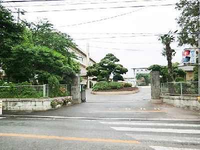 apartment 埼玉県さいたま市浦和区神明２丁目12-10