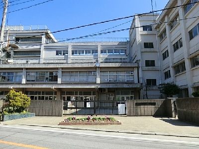 apartment 埼玉県さいたま市浦和区神明２丁目12-10
