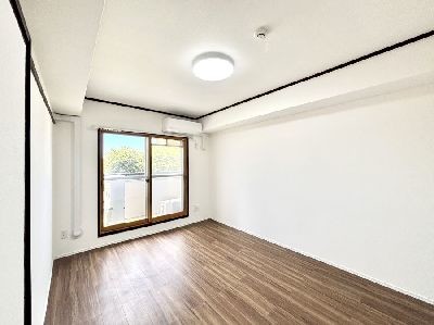 apartment 埼玉県さいたま市浦和区神明２丁目12-10