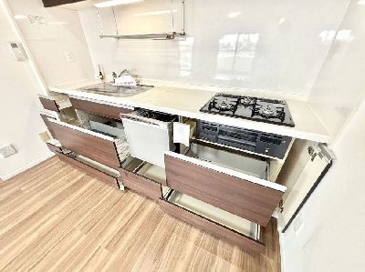 apartment 埼玉県さいたま市浦和区神明２丁目12-10