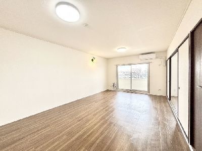 apartment 埼玉県さいたま市浦和区神明２丁目12-10