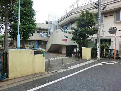 apartment 埼玉県さいたま市浦和区神明２丁目12-10