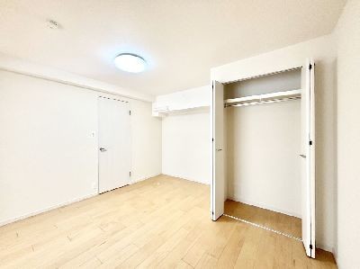 apartment 埼玉県さいたま市浦和区神明２丁目12-10