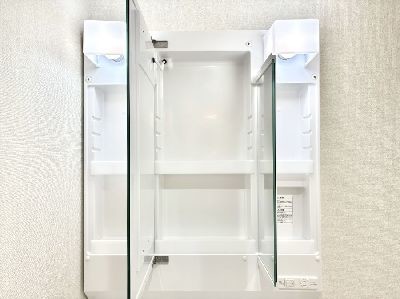 apartment 埼玉県さいたま市浦和区神明２丁目12-10