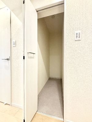apartment 埼玉県さいたま市浦和区神明２丁目12-10