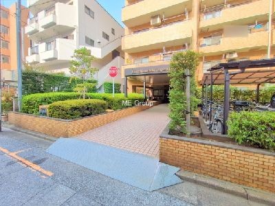 apartment 埼玉県さいたま市浦和区神明２丁目12-10