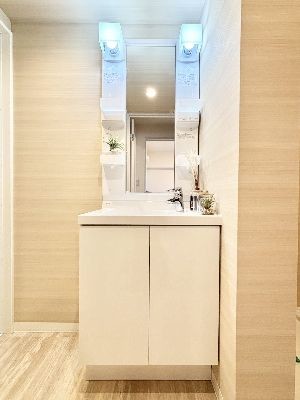 apartment 埼玉県さいたま市浦和区神明２丁目12-10