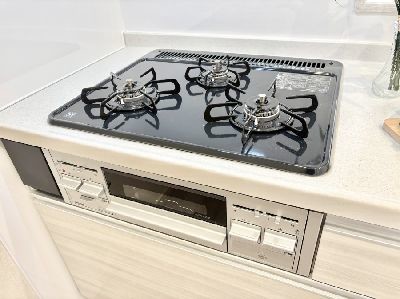 apartment 埼玉県さいたま市浦和区神明２丁目12-10