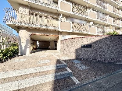 apartment 埼玉県さいたま市浦和区神明２丁目12-10