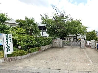 apartment 埼玉県さいたま市浦和区神明２丁目12-10