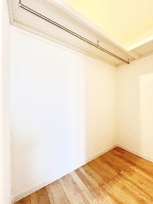 apartment 埼玉県さいたま市浦和区神明２丁目12-10