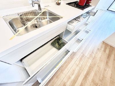 apartment 埼玉県さいたま市浦和区神明２丁目12-10