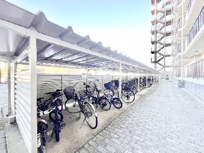 apartment 埼玉県さいたま市浦和区神明２丁目12-10