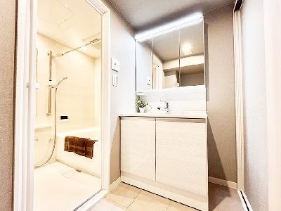 apartment 埼玉県さいたま市浦和区神明２丁目12-10