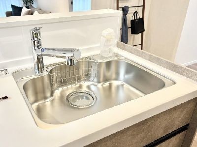 apartment 埼玉県さいたま市浦和区神明２丁目12-10