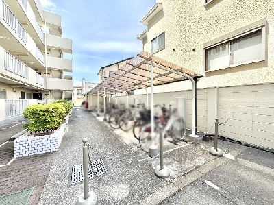 apartment 埼玉県さいたま市浦和区神明２丁目12-10