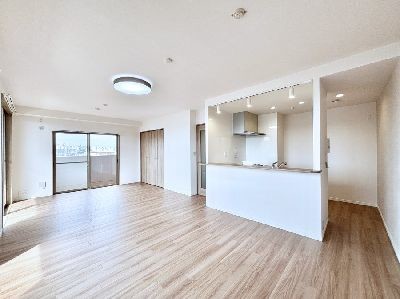 apartment 埼玉県さいたま市浦和区神明２丁目12-10