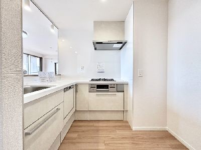 apartment 埼玉県さいたま市浦和区神明２丁目12-10