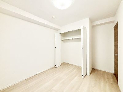 apartment 埼玉県さいたま市浦和区神明２丁目12-10