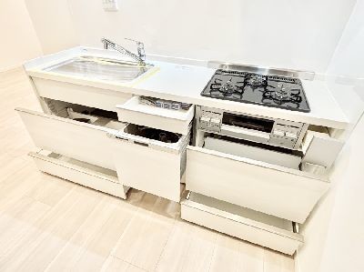 apartment 埼玉県さいたま市浦和区神明２丁目12-10