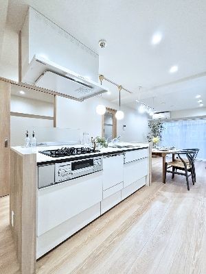 apartment 埼玉県さいたま市浦和区神明２丁目12-10