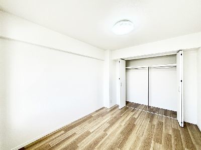 apartment 埼玉県さいたま市浦和区神明２丁目12-10