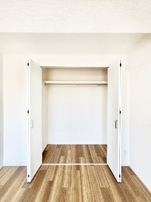 apartment 埼玉県さいたま市浦和区神明２丁目12-10