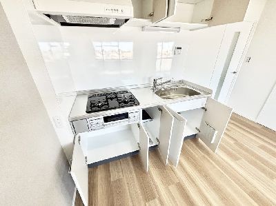 apartment 埼玉県さいたま市浦和区神明２丁目12-10