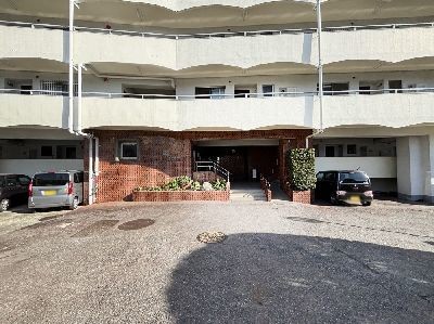 apartment 埼玉県さいたま市浦和区神明２丁目12-10