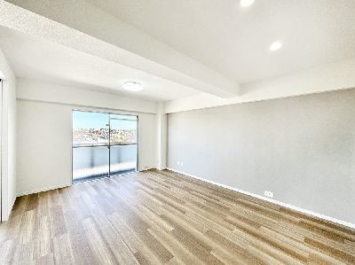 apartment 埼玉県さいたま市浦和区神明２丁目12-10