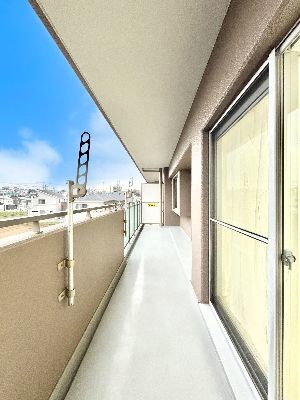 apartment 埼玉県さいたま市浦和区神明２丁目12-10