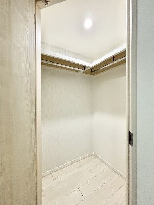 apartment 埼玉県さいたま市浦和区神明２丁目12-10