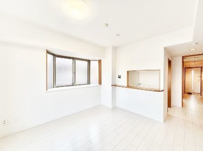 apartment 埼玉県さいたま市浦和区神明２丁目12-10