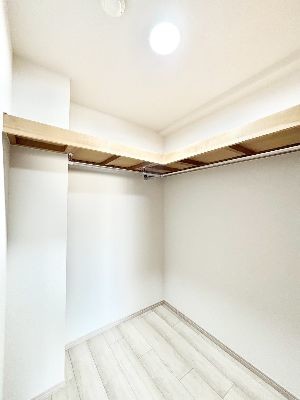 apartment 埼玉県さいたま市浦和区神明２丁目12-10