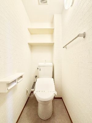 apartment 埼玉県さいたま市浦和区神明２丁目12-10